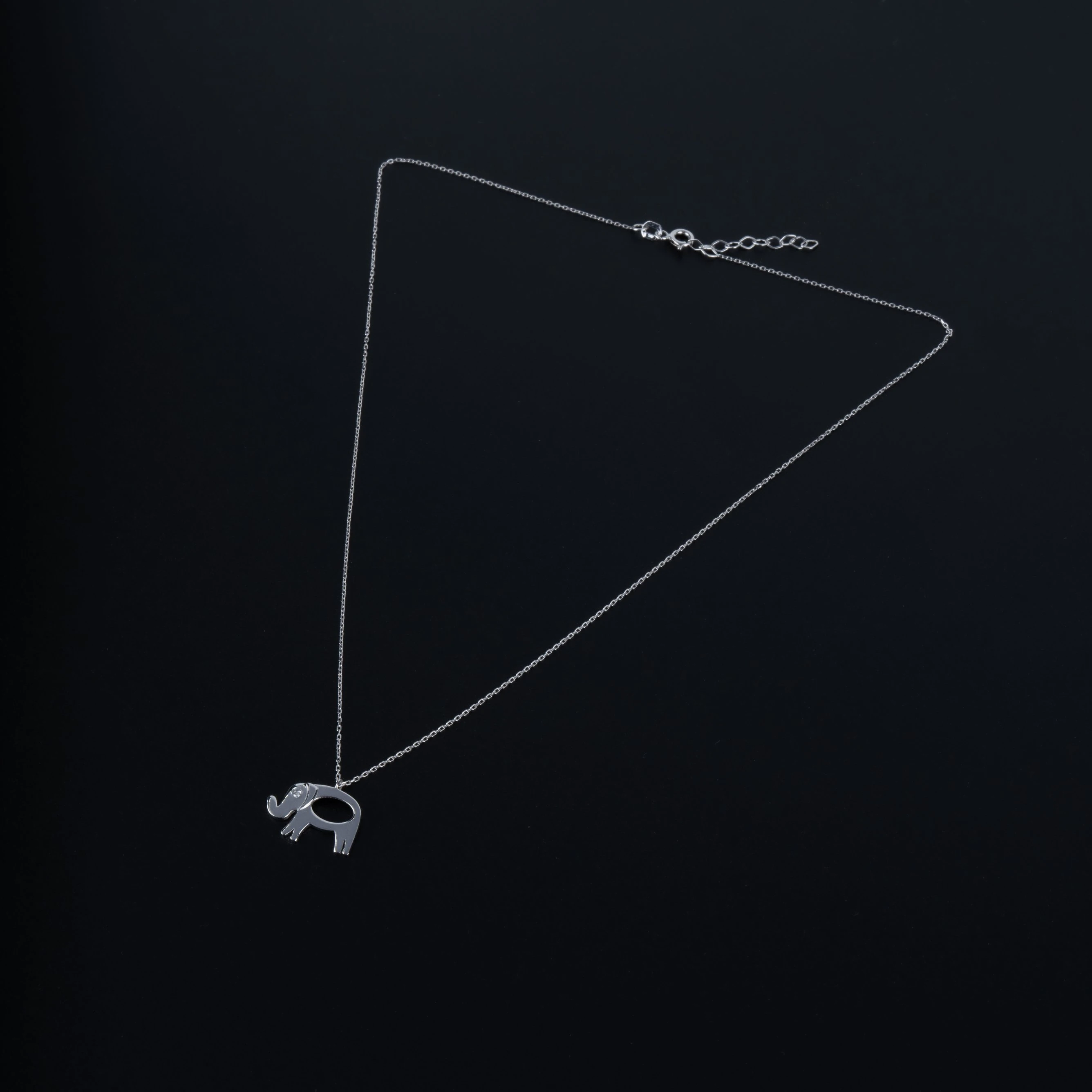 14K Altın 0.01ct Pırlantalı Fil Kolye